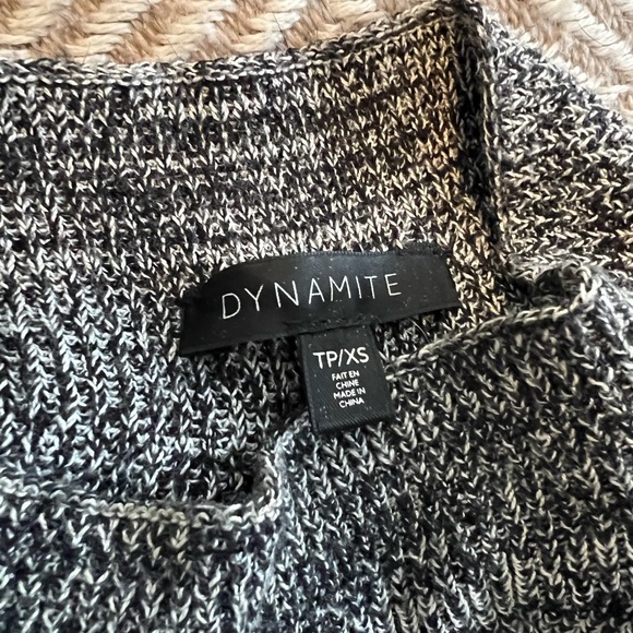 Dynamite Knit grey tunic - Picture 4 of 4